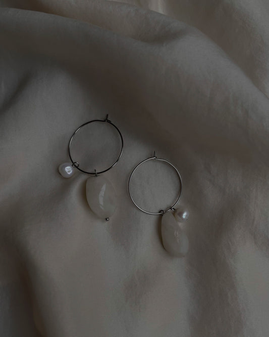 Quarz Pearl Hoops